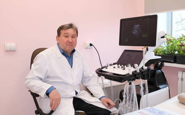 Райбольница брянских Комаричей получила новый УЗИ-аппарат