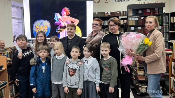 В «Брянсккниге» состоялась встреча с Заслуженной артисткой России Еленой Сафроновой