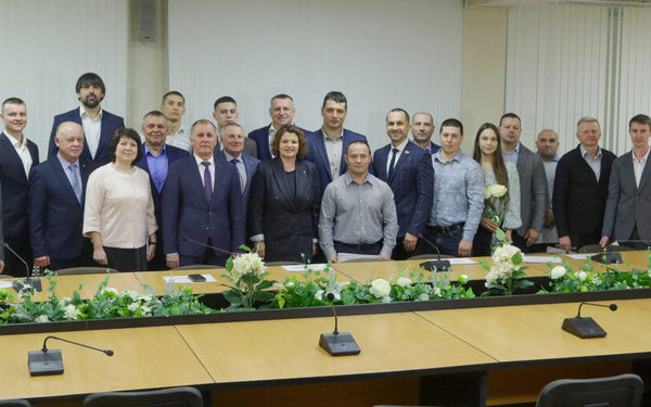 В Брянске в торжественной обстановке наградили героев спорта