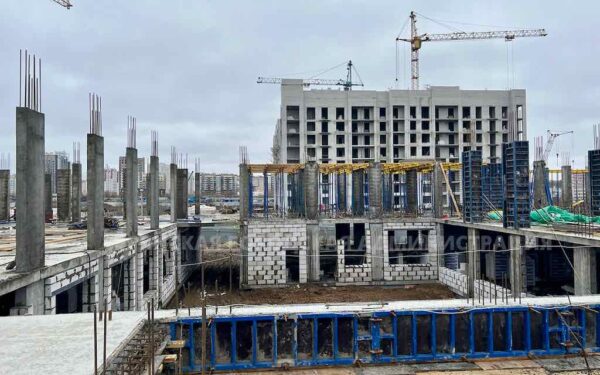 В Брянске продолжается возведение школы на ул. Амосова