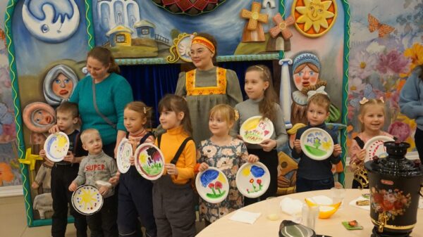 В Брянском театре кукол организовали «Масленичный разгуляй»