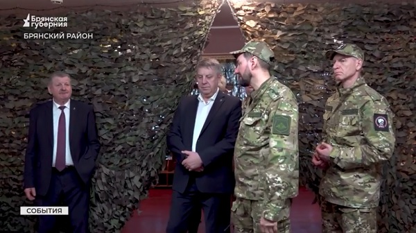 Глава Брянщины Александр Богомаз и Депутат Госдумы РФ Олег Матыцин побывали в формировании «БАРС-Брянск»