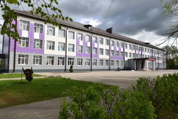 Свыше 120 млн рублей выделено из областного бюджета на обновление школы в брянской Клетни  