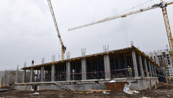 В Брянске на ул. Амосова воводят новую школу на 1225 мест