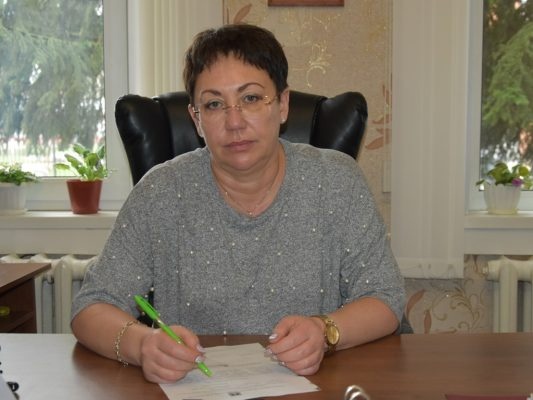 Елена Анатольевна Варсеева, начальник комплексного центра социального обслуживания населения Красногорского района Брянщины, считает, что многие наши соотечественники выбирают героический путь служения Отчизне