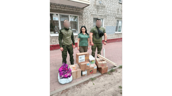 Брянские семьи участников спецоперации передали гуманитарную помощь на передовую