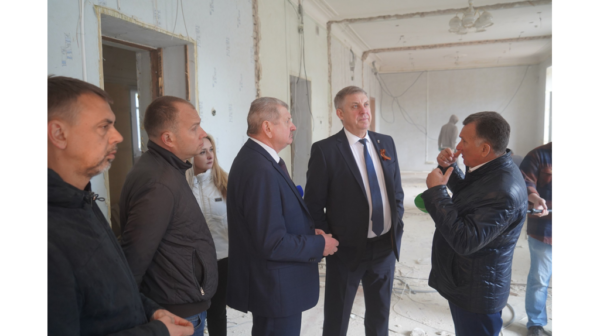 Глава региона Александр Богомаз проконтролировал ход ремонтных работ в Брянском филиале Сеченовского университета