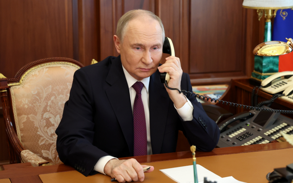 Президент РФ Путин поговорил по телефону с Белозеровым и Богомазом в связи с ЧП под брянскими Выгоничами