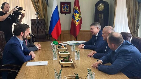 Глава Брянщины Александр Богомаз встретился с замминистра транспорта РФ Евгением Филипповым