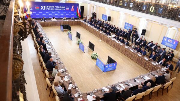 Глава Брянщины Александр Богомаз принял участие в ХII Форуме регионов России и Беларуси  