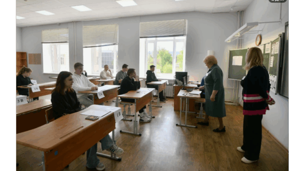 70 выпускников Брянщины сдали ЕГЭ на максимальный балл