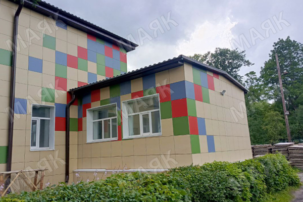 В брянском Новозыбкове подходит к завершению ремонт детского сада 