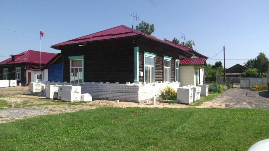 В Клинцовском районе Брянщины обновляется школа