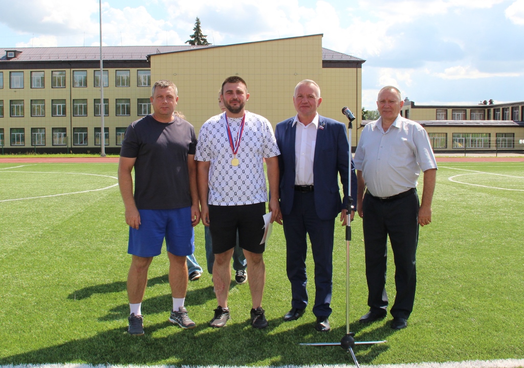 Соревнования по дартсу прошли в День физкультурника в брянской Красной Горе