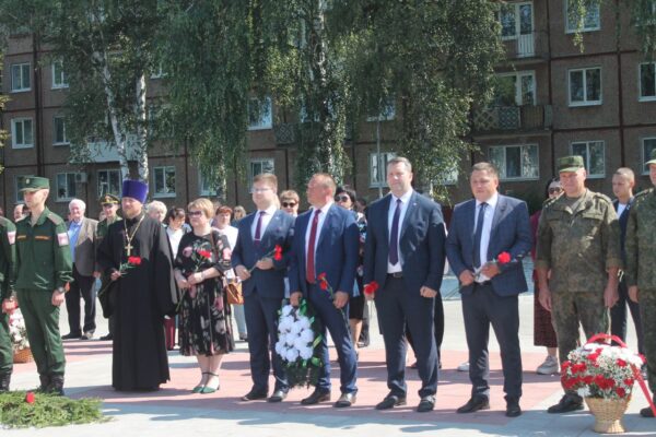 Брянский Карачев отмечает 82-ю годовщину освобождения от фашистских захватчиков и 879 лет со дня рождения