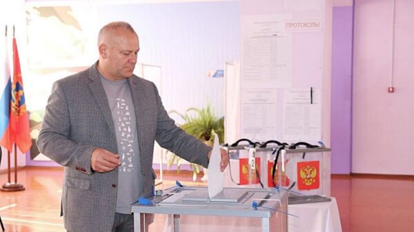 Председатель парламента брянского региона Думы Валентин Суббот проголосовал на выборах