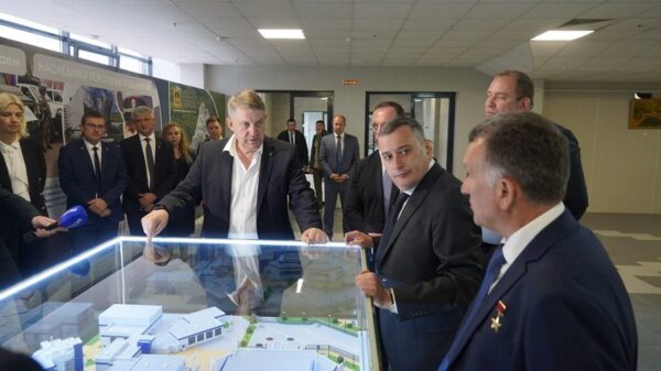 Глава Брянщины Александр Богомаз назвал Дворец единоборств самым масштабное спортивным сооружением региона