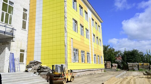 В Сураже брянского региона возводится школа на 500 мест