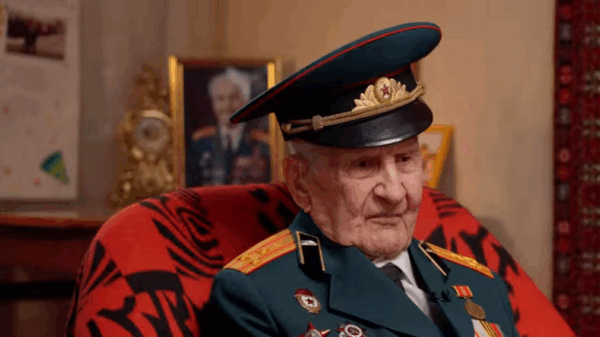 Ветеран Борис Шапошников поздравил жителей региона с Днем освобождения Брянщины