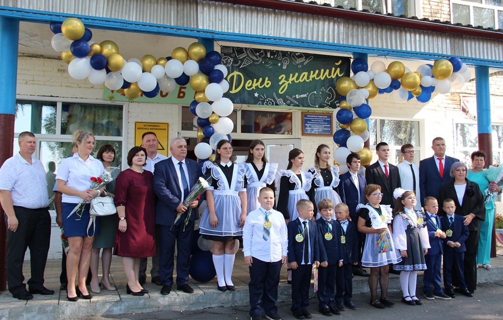 В Красногорском районе Брянщины прошли школьные торжества, посвящённые Дню знаний