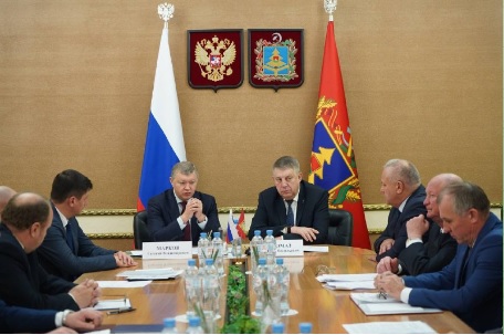 Александр Богомаз и Евгений Марков обсудили вопросы лесовосстановления и работу регионального оператора по обращению с ТКО