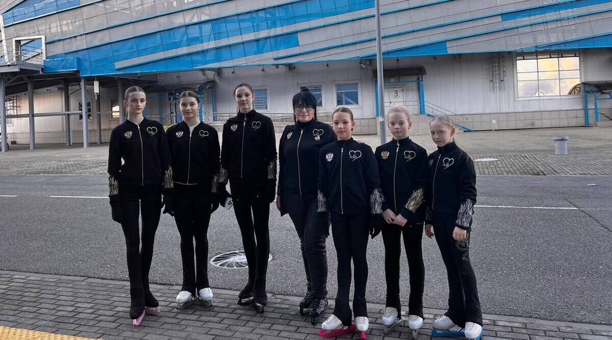 В брянском Климово продолжает развиваться фигурное катание