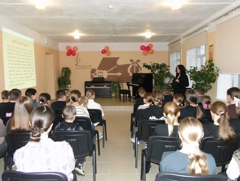 В программе «Пушкинская карта» участвует и Красногорская детская музыкальная школа Брянщины  