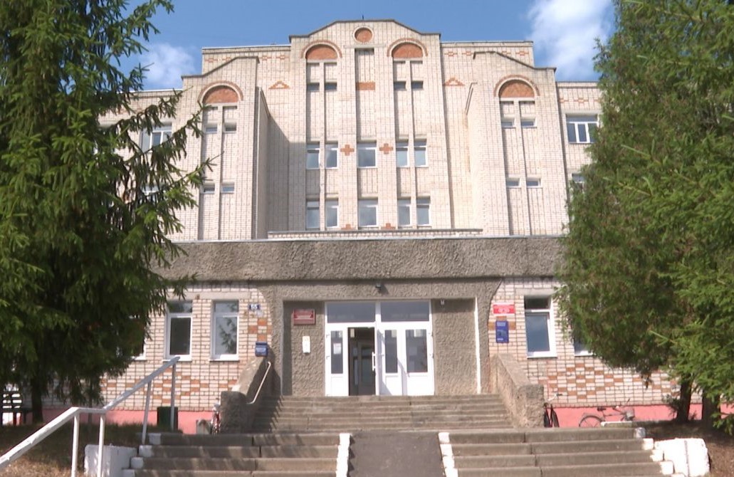 В райбольнице брянской Красной Горы установлен график работы в период новогодних выходных