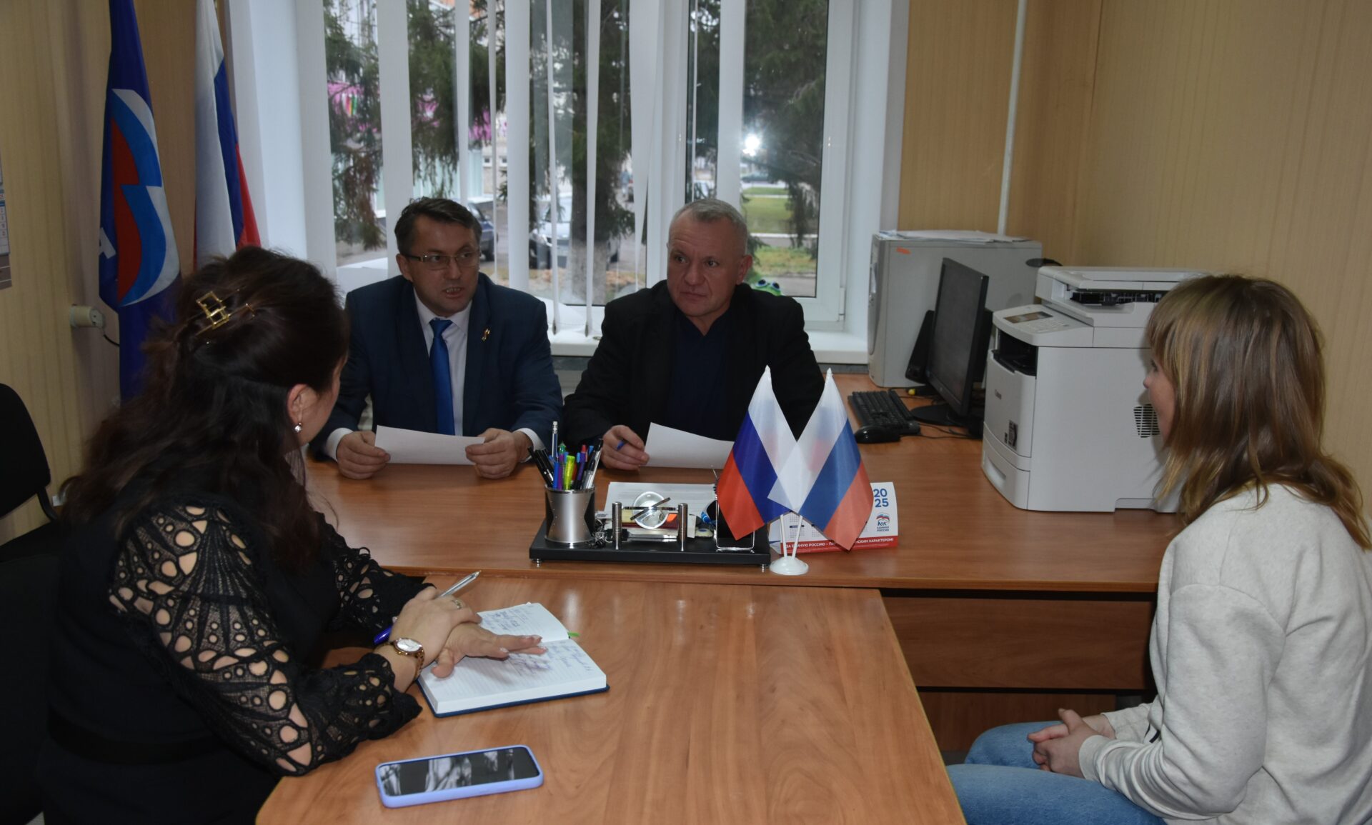 В брянской Красной Горе прошёл приём граждан