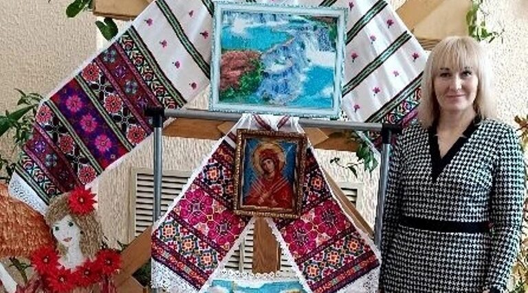 «Главное предназначение нашей профессии – дарить людям радость» — считает работник сферы культуры брянской Красногорщины