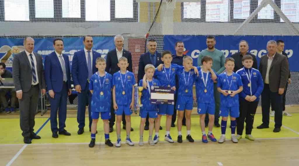 В Брянске прошел финал региональго этапа игры по мини-футболу «Спортмастер-Кубок городов»