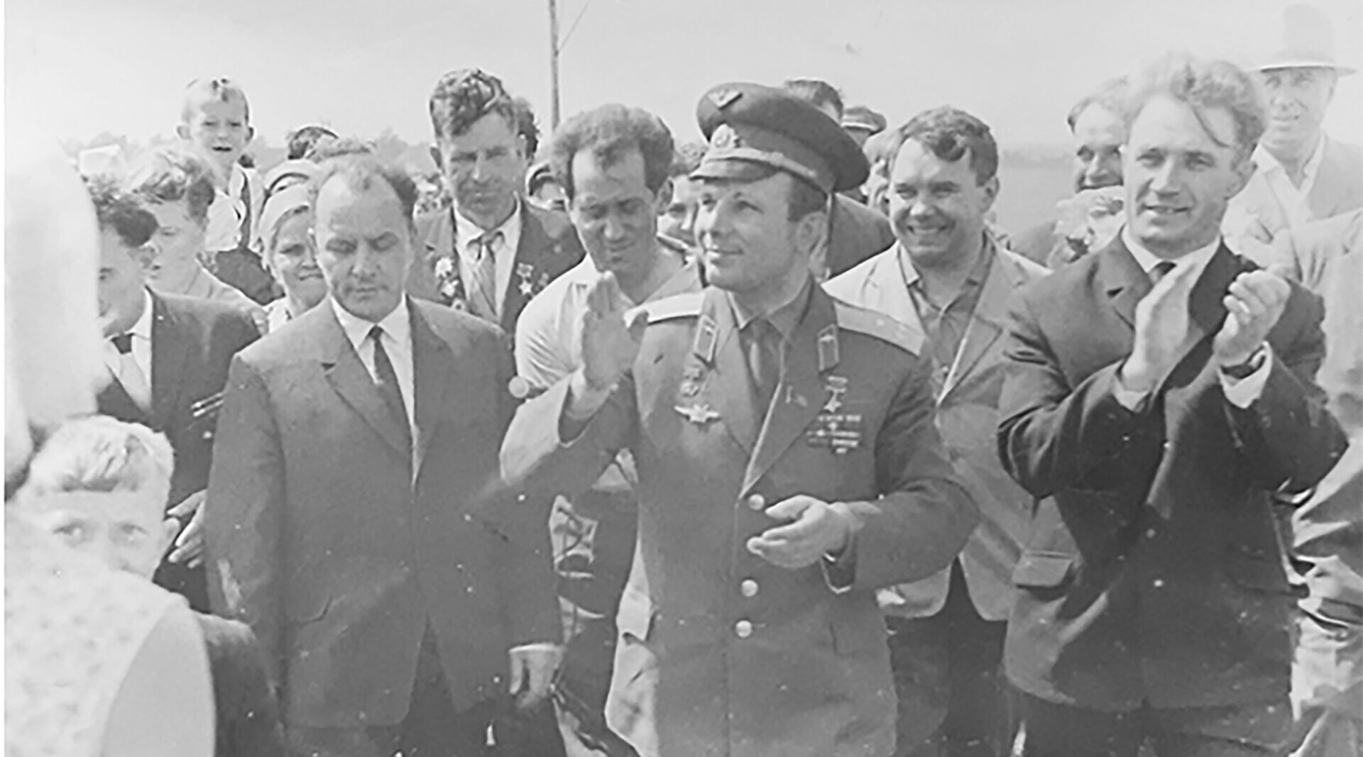 Брянские красноргорцы на встрече с Юрием Гагарином