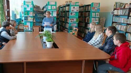 В Перелазской библиотеке брянской Красногорщины прошло мероприятие «Казак с конём — и ночью, и днём»