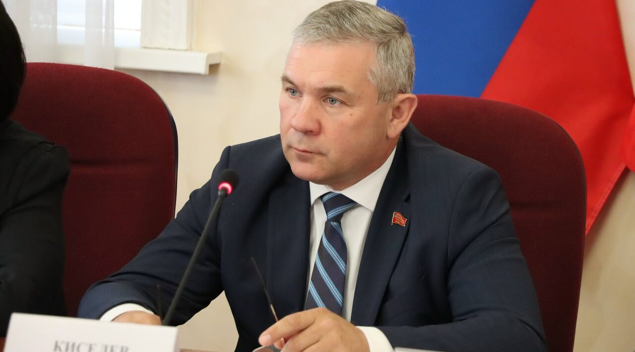 В Брянске депутаты обсудили вопросы соцполитики и здравоохранения