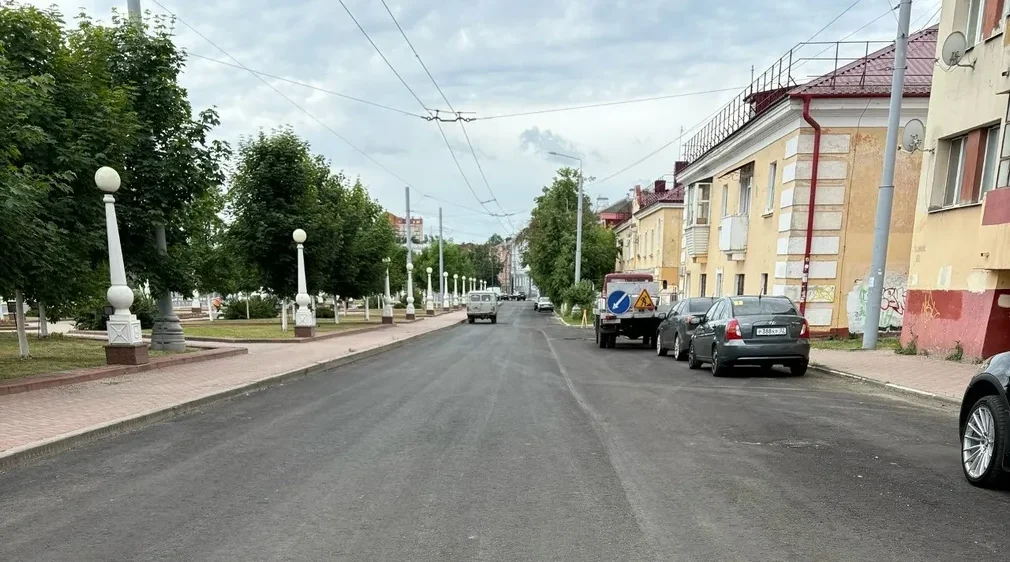 В Брянске по нацпроекту продолжается капремонт улицы Калинина