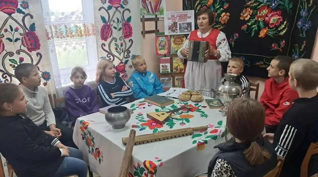 В Летяховской библиотеке брянской Красногощины прошёл познавательный час