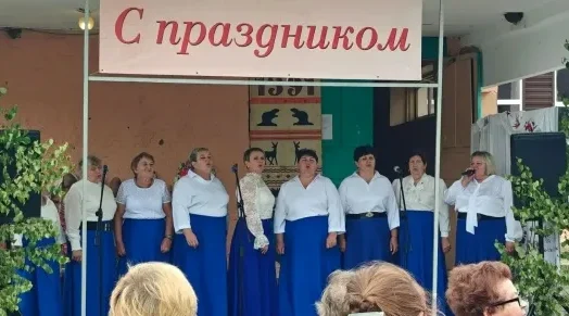 На Петров день в красногорских Перелазах Брянщины