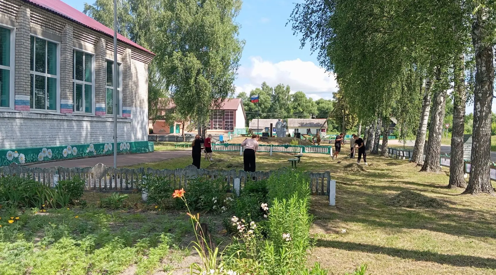 Лето взрослеет вместе с красногорскими школьниками Брянщины