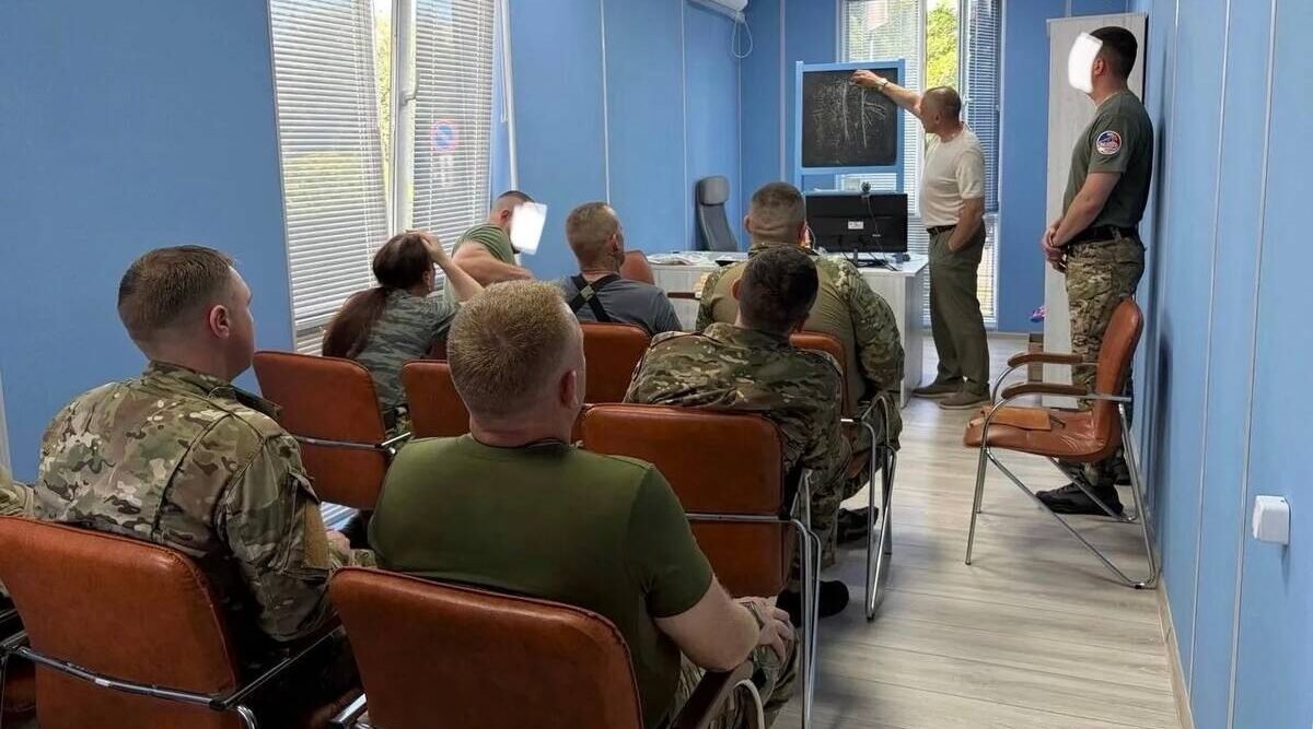 Бойцы брянского «БАРСа» продолжили обучение работе с компонентами крови