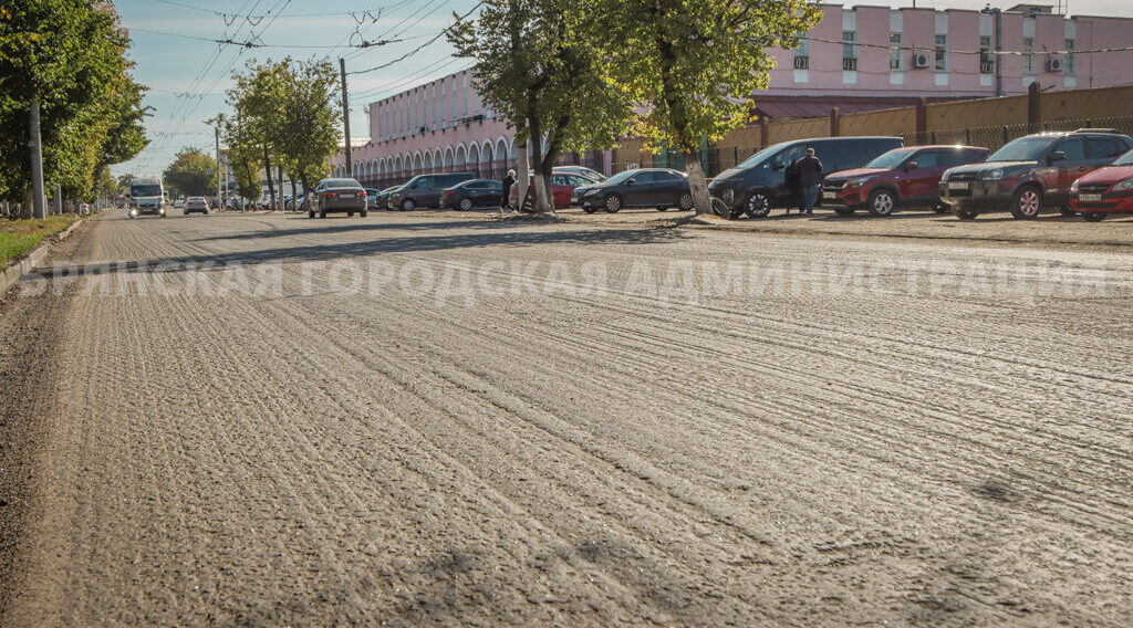 В Брянске продолжается ремонт на улицах города