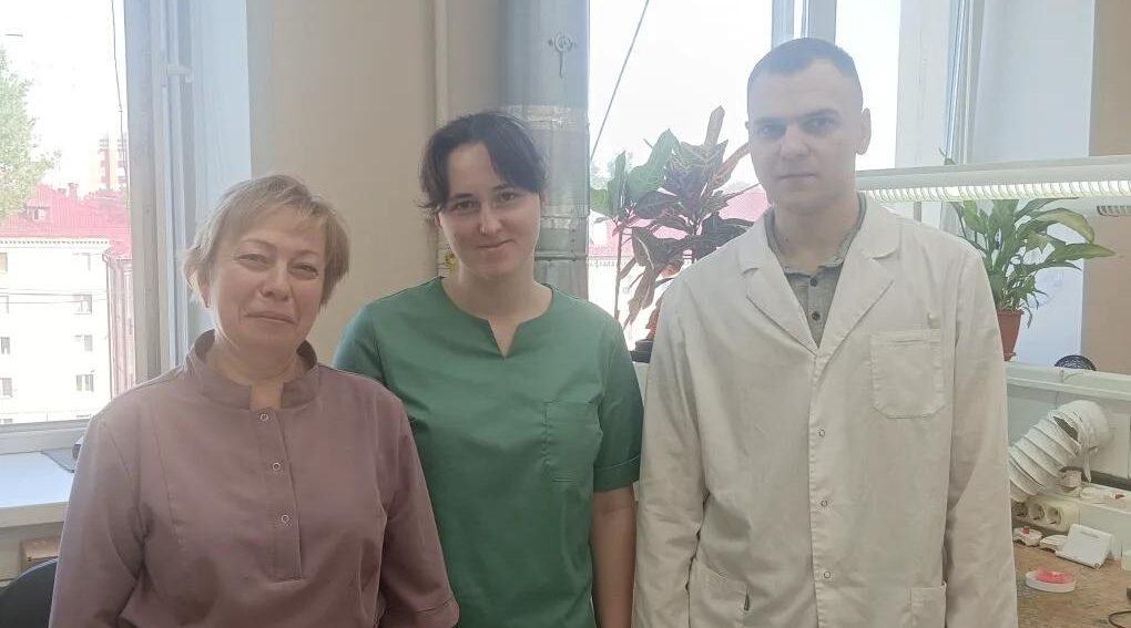 В Брянской стоматологической поликлинике приступили к работе молодые специалисты