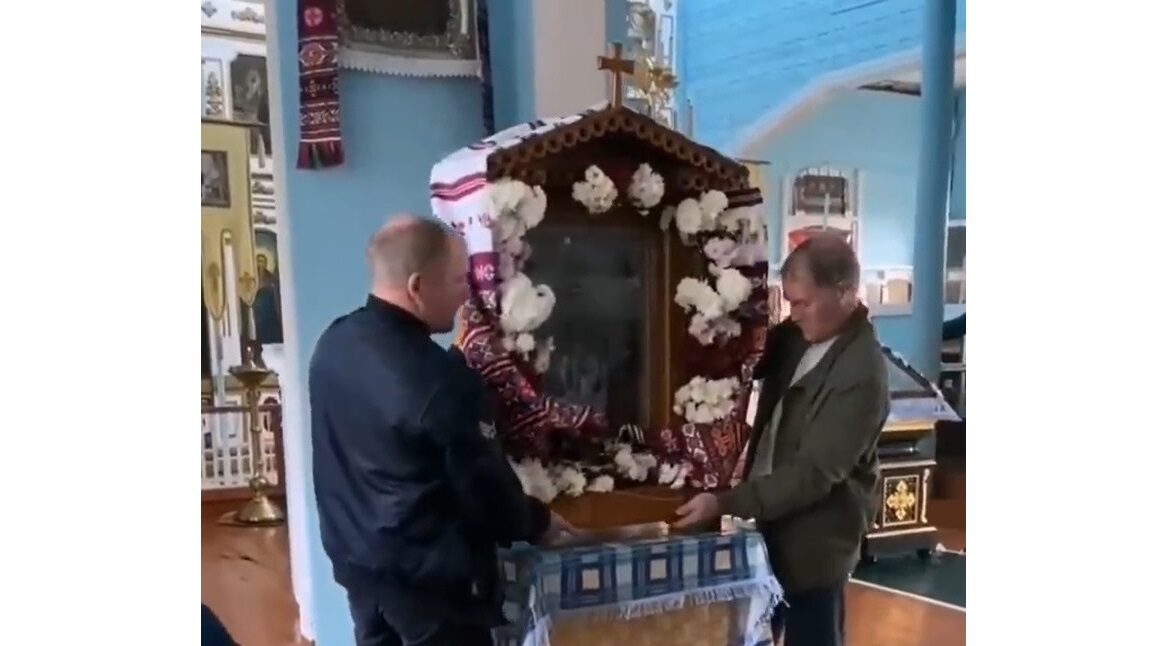 В селе Яловка брянской Красногорщины прошёл старинный обряд «Свеча»